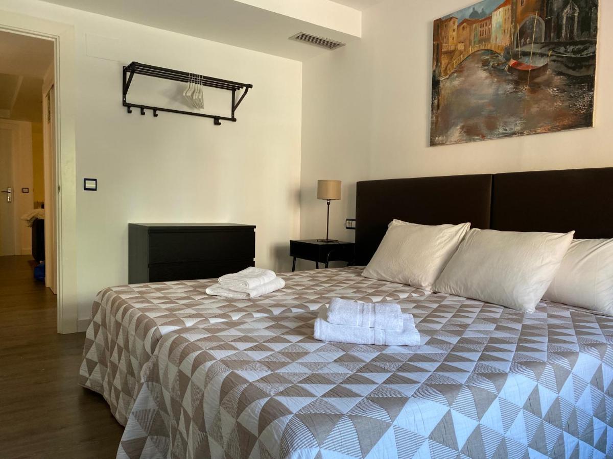 Lc Apartamentos Cesar Augusto Zaragoza Ngoại thất bức ảnh