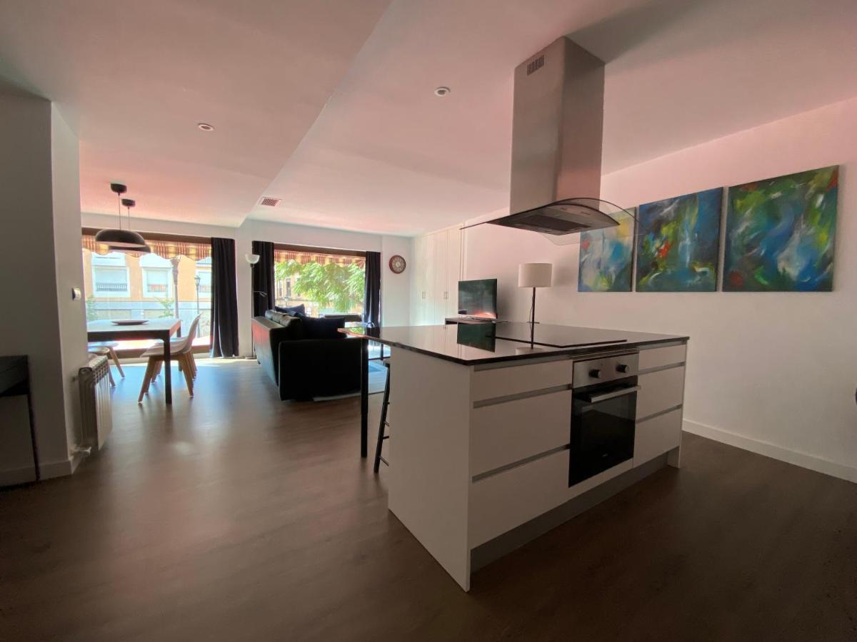 Lc Apartamentos Cesar Augusto Zaragoza Ngoại thất bức ảnh