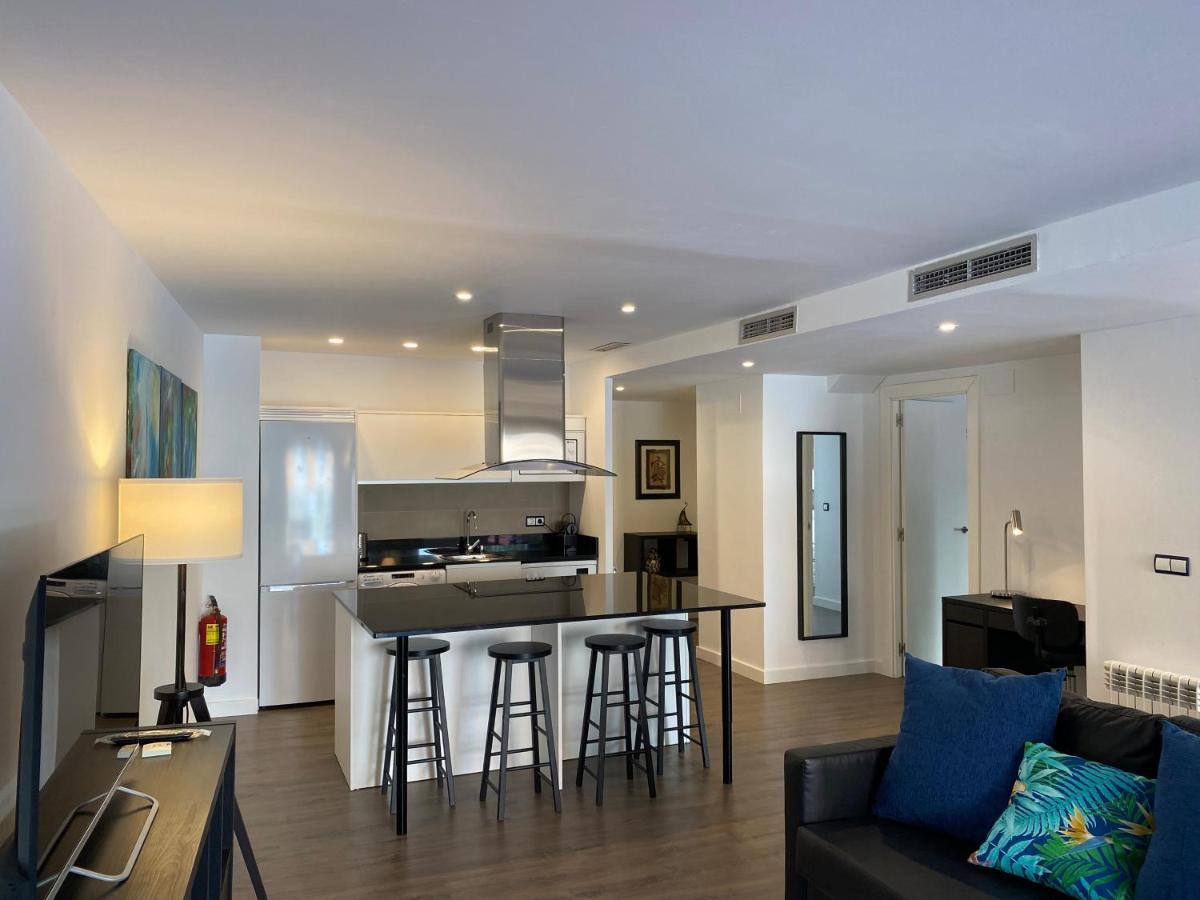 Lc Apartamentos Cesar Augusto Zaragoza Ngoại thất bức ảnh