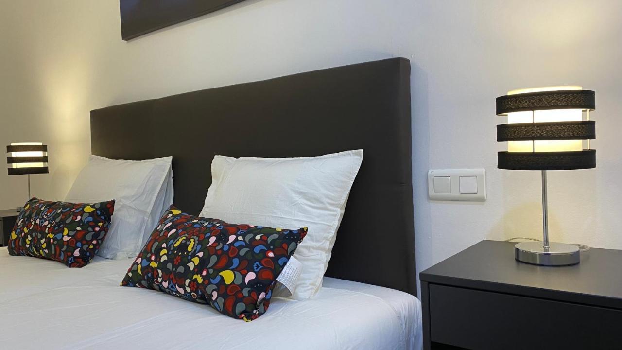 Lc Apartamentos Cesar Augusto Zaragoza Ngoại thất bức ảnh